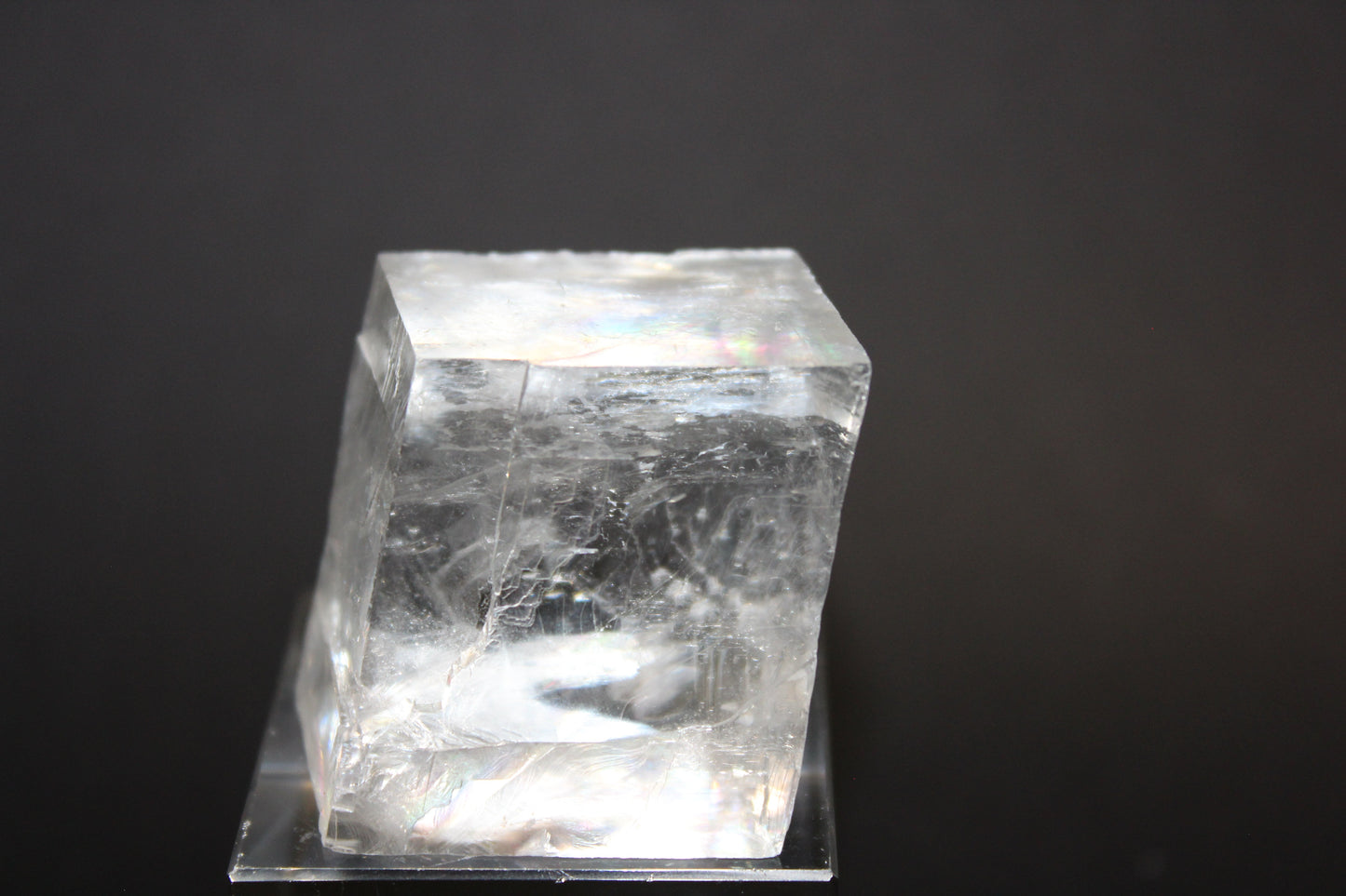 Raw - Calcite (Optical - Rhomboid) - med