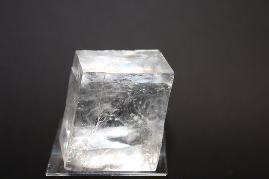 Raw - Calcite (Optical - Rhomboid) - med