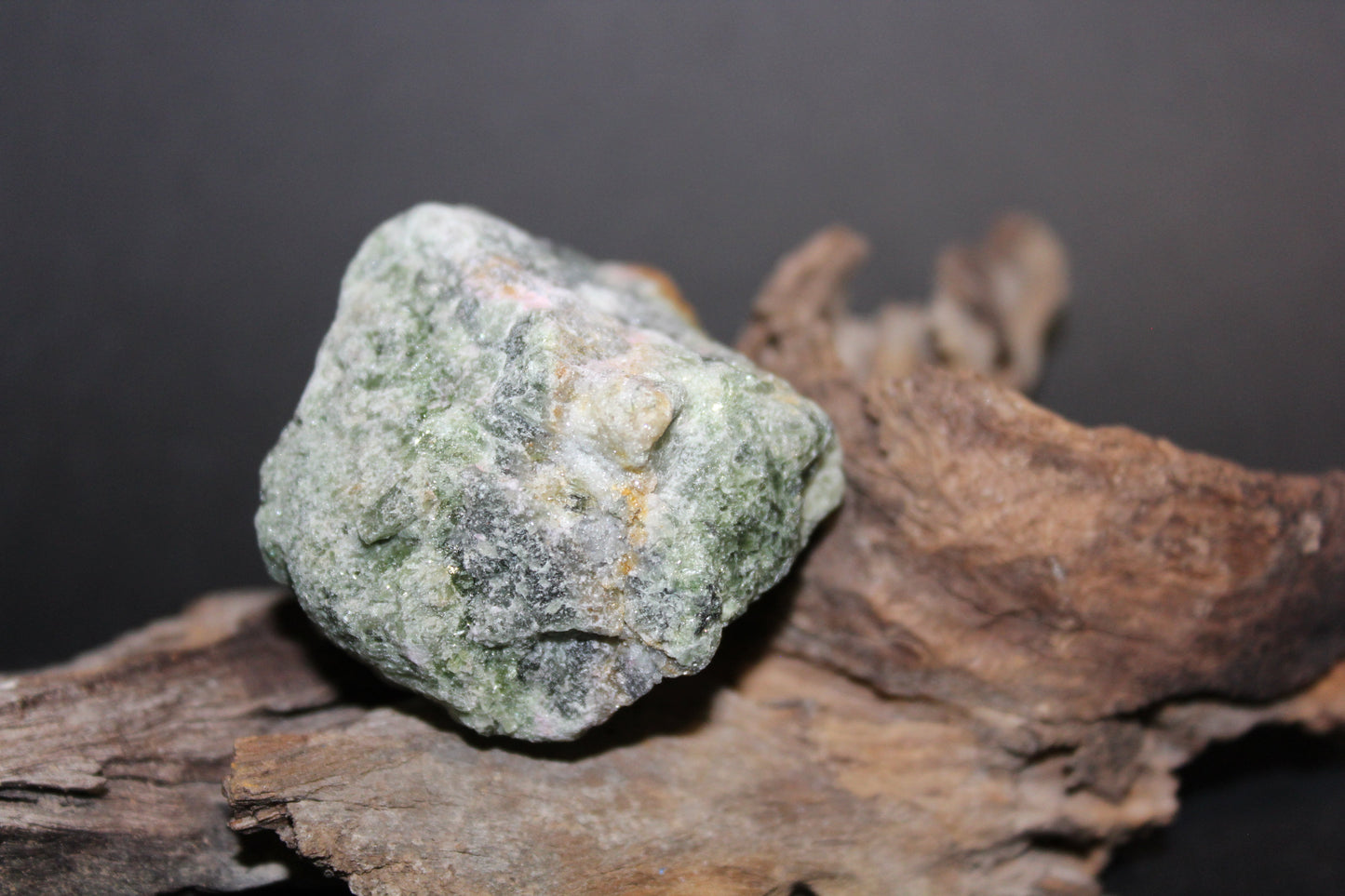 Raw - Diopside - sml