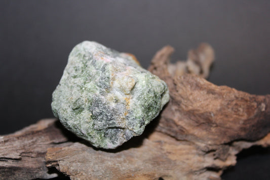 Raw - Diopside - sml