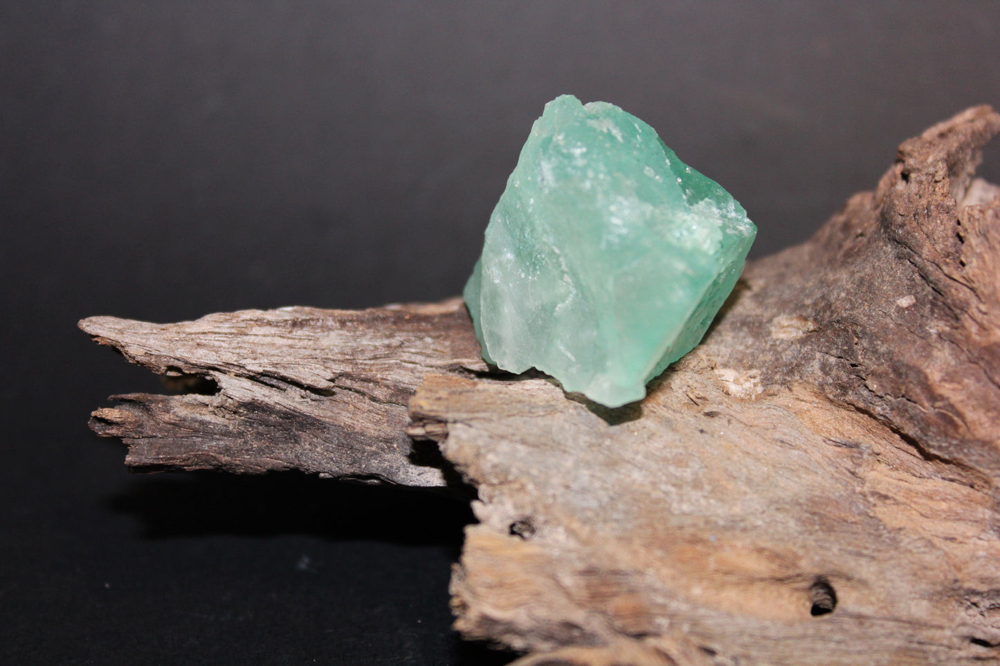 Raw - Green Fluorite(fluro) - sml