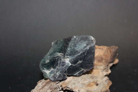 Raw - Fluorite - Rainbow - med