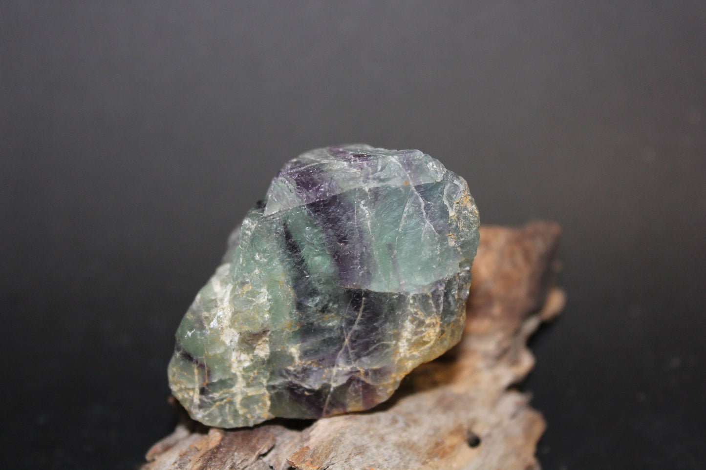 Raw - Fluorite - Rainbow - med