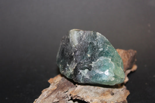 Raw - Fluorite - Rainbow - med