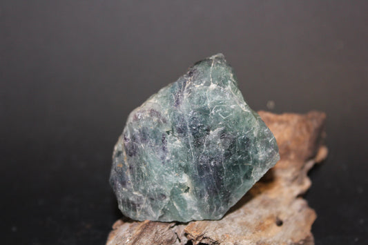 Raw - Fluorite - Rainbow - med