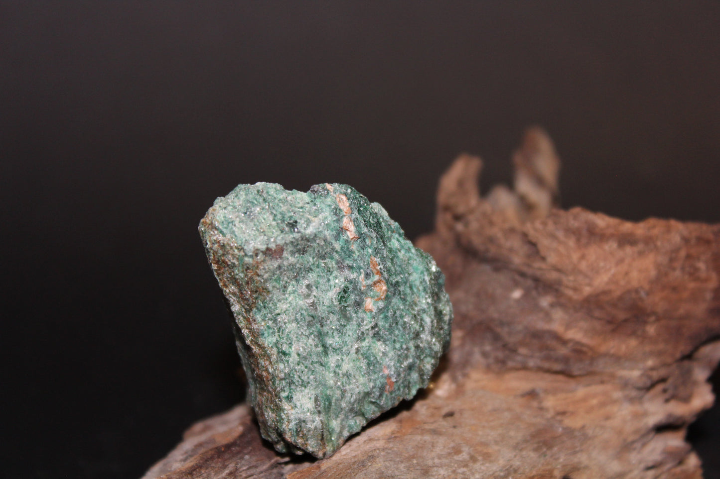 Raw - Fuchsite (with mica) - sml