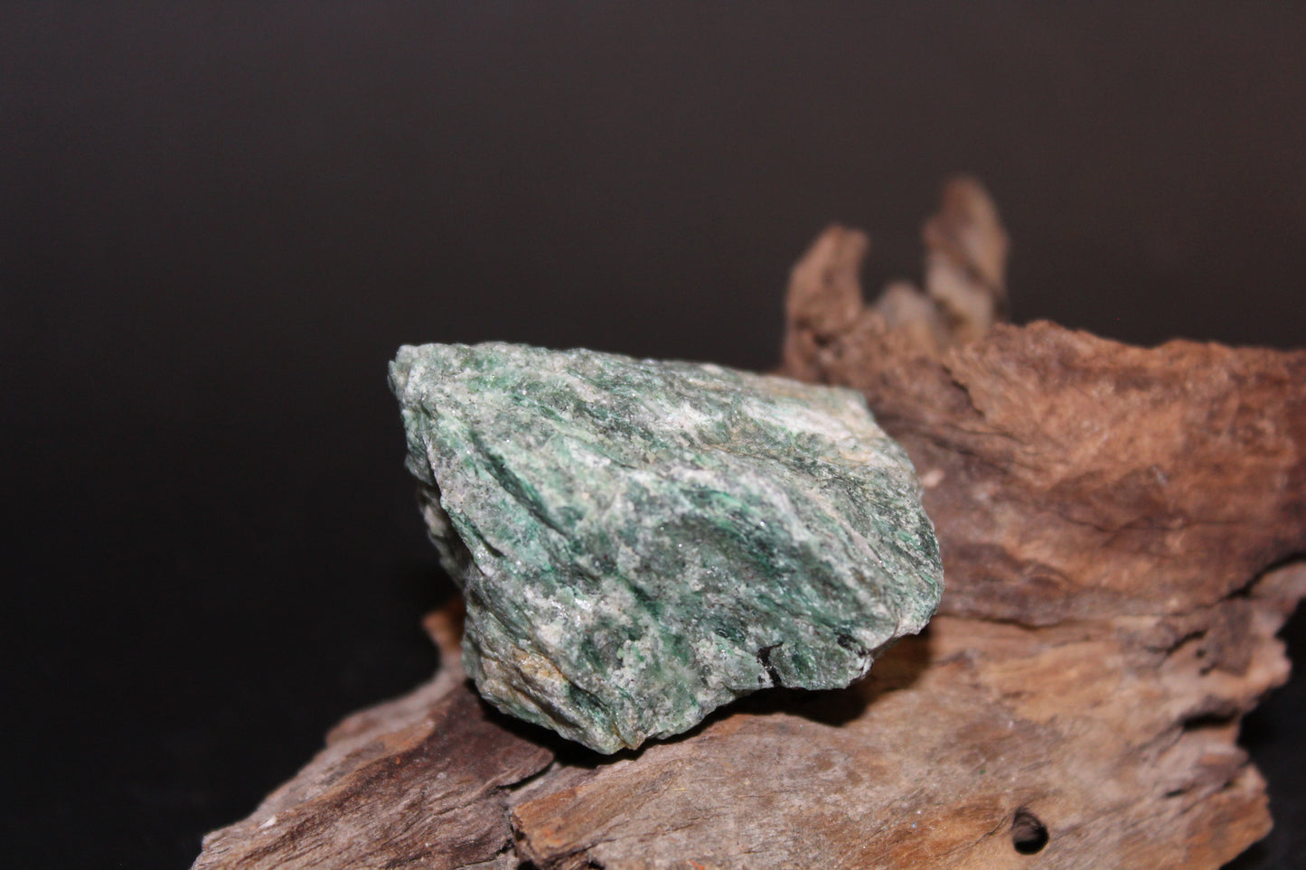 Raw - Fuchsite (with mica) - sml