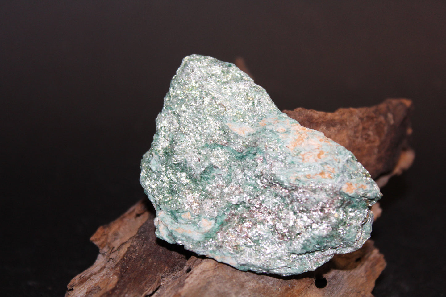 Raw - Fuchsite (with mica) - sml