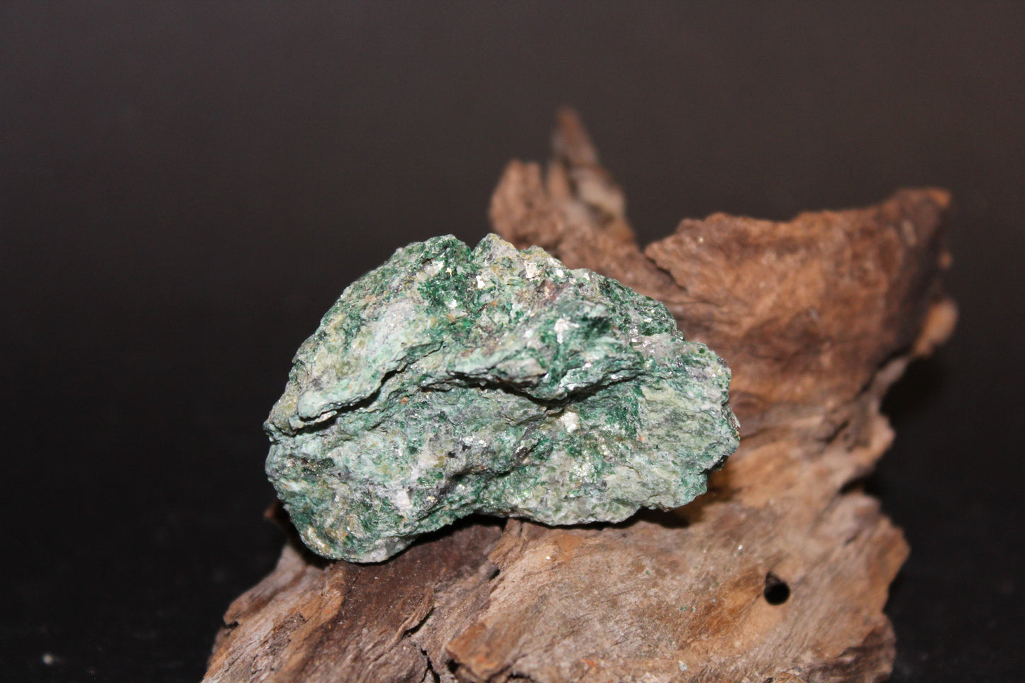 Raw - Fuchsite (with mica) - sml/med
