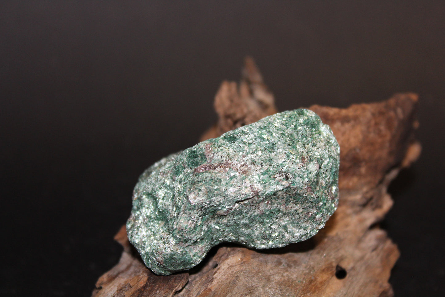 Raw - Fuchsite (with mica) - sml/med