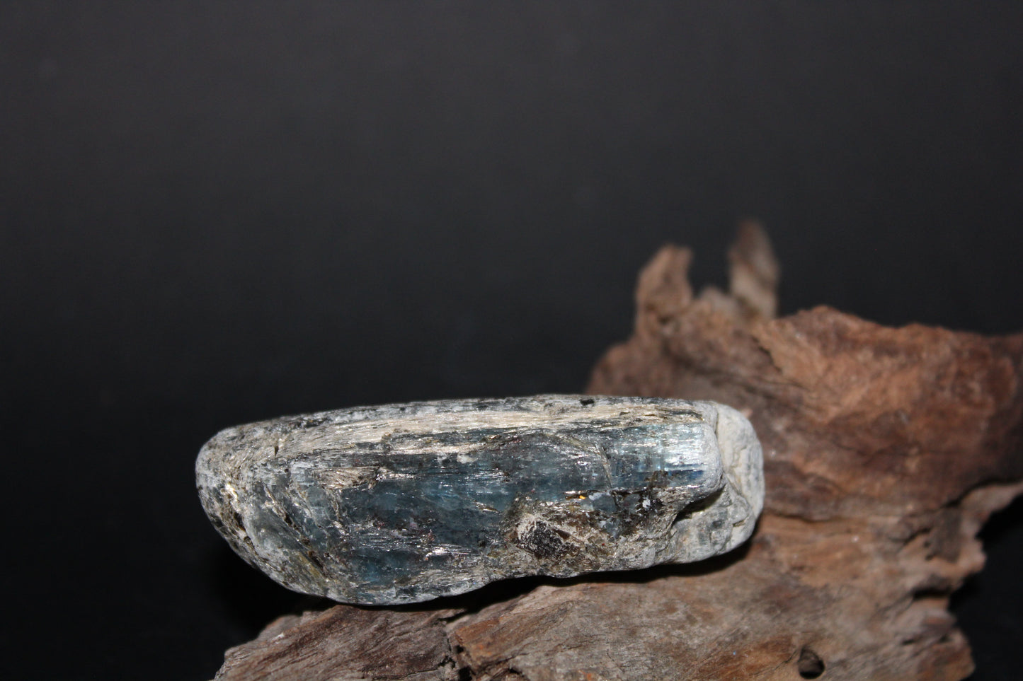 Raw - Kyanite - A+ - sml