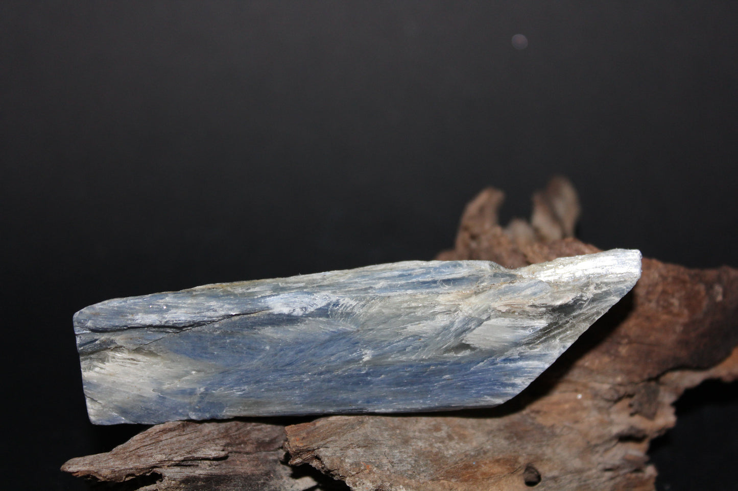 Raw - Kyanite - Blue - sml