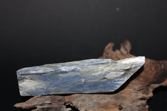 Raw - Kyanite - Blue - sml