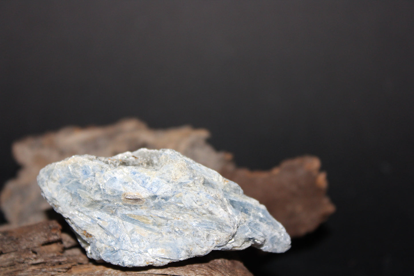 Raw - Kyanite - Blue (crystalline with mica) - sml