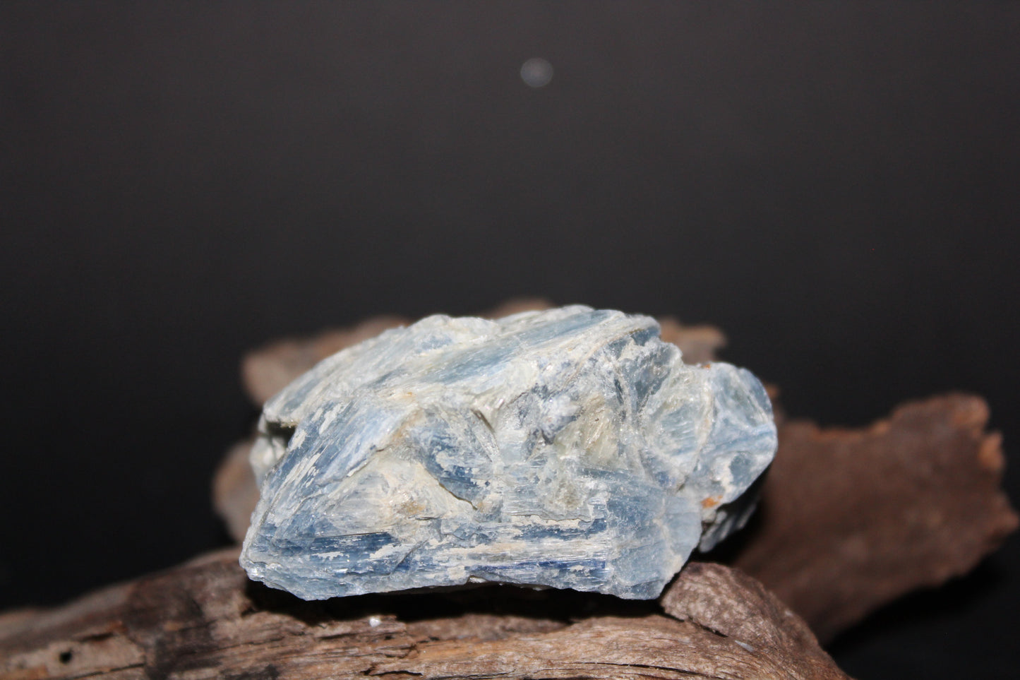 Raw - Kyanite - Blue (crystalline with mica) - sml