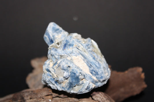 Raw - Kyanite - Blue (crystalline with mica) - med