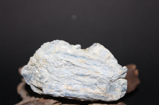 Raw - Kyanite - Blue (crystalline with mica) - med