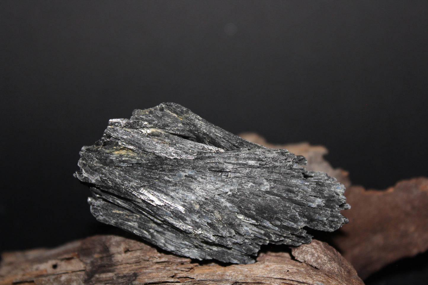 Raw - Black Kyanite - sml