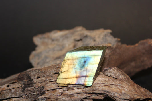 Slice - Labradorite (raw) - xsml
