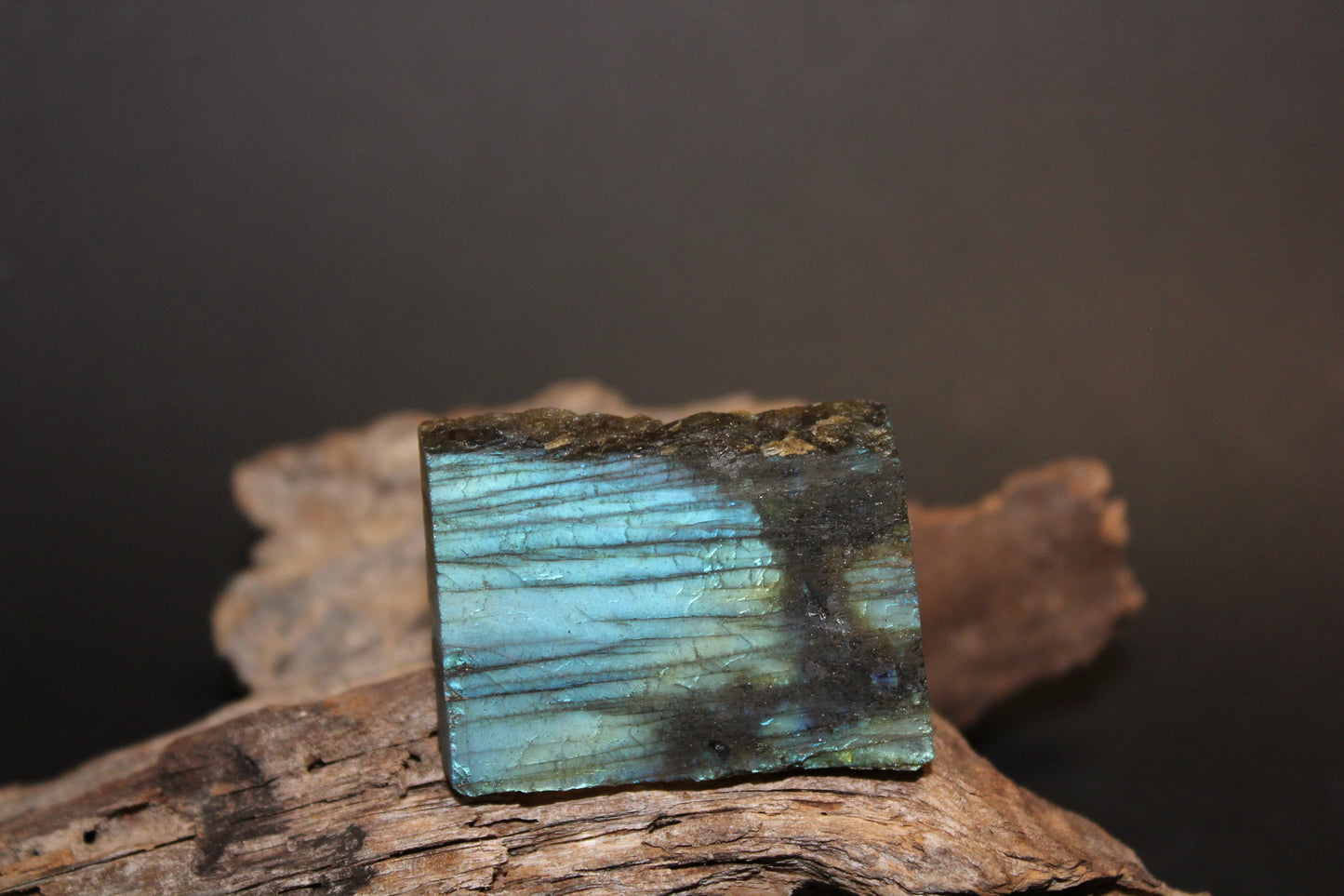 Slice - Labradorite (raw) - xsml