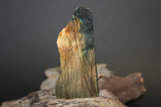 Slice - Labradorite (raw) - xsml