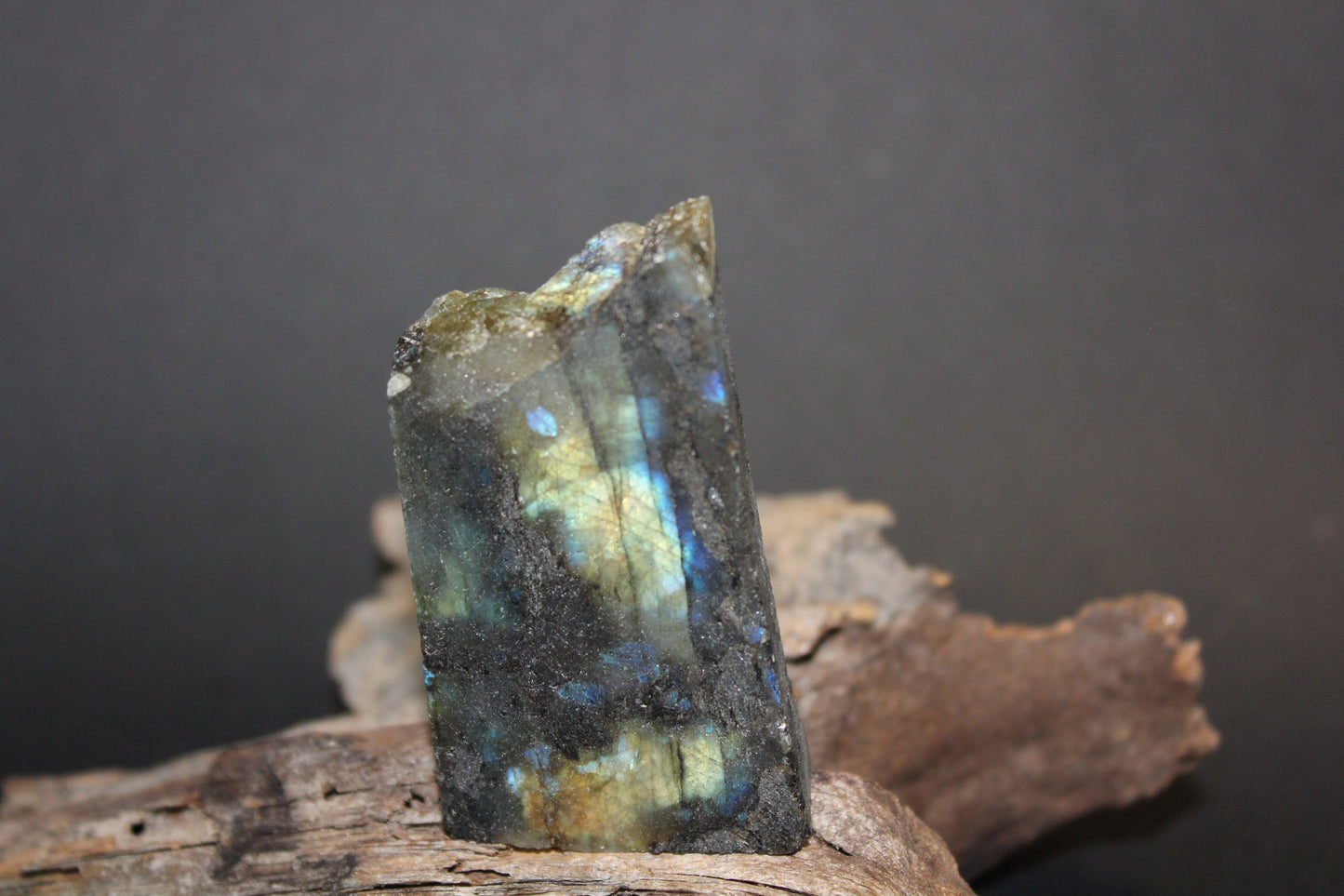 Slice - Labradorite (raw) - xsml