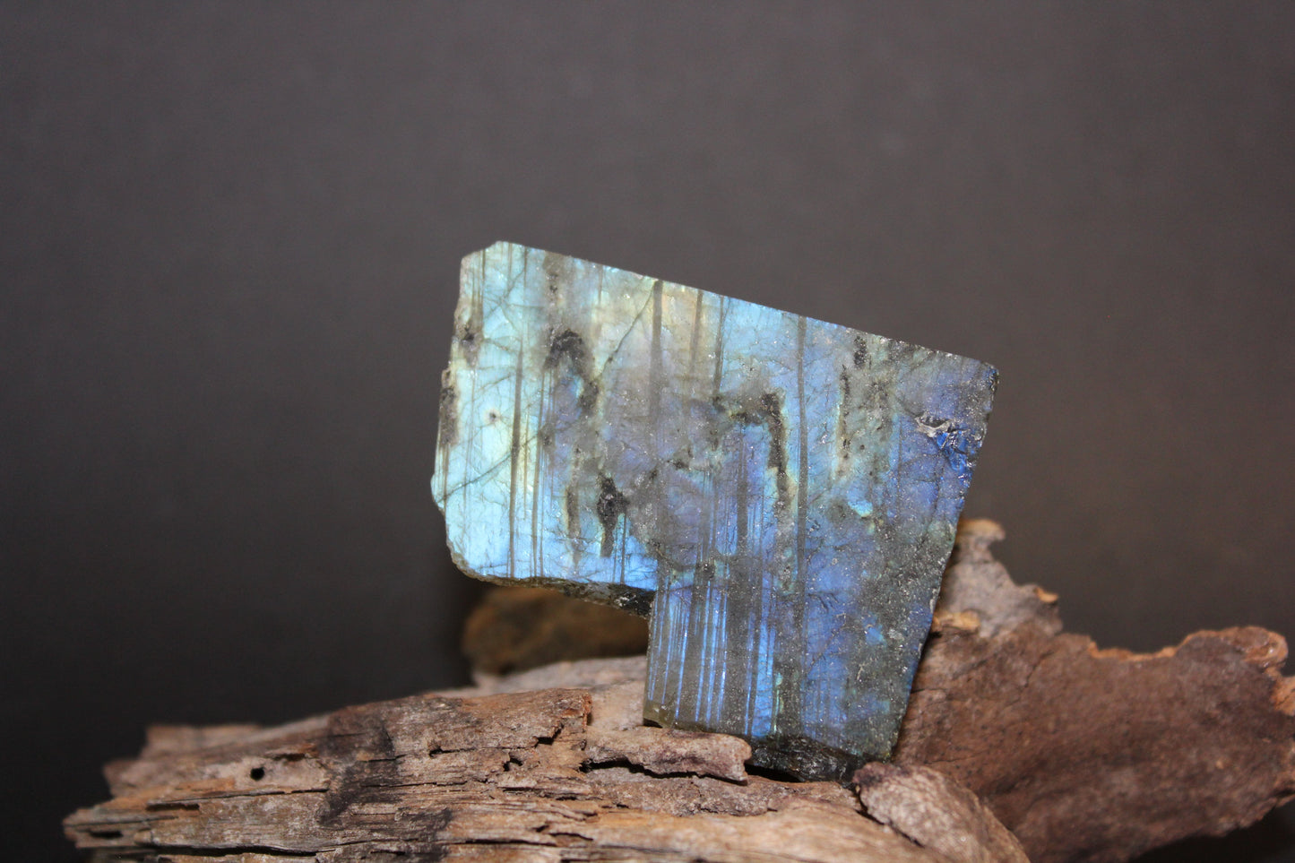Slice - Labradorite (raw) - xsml