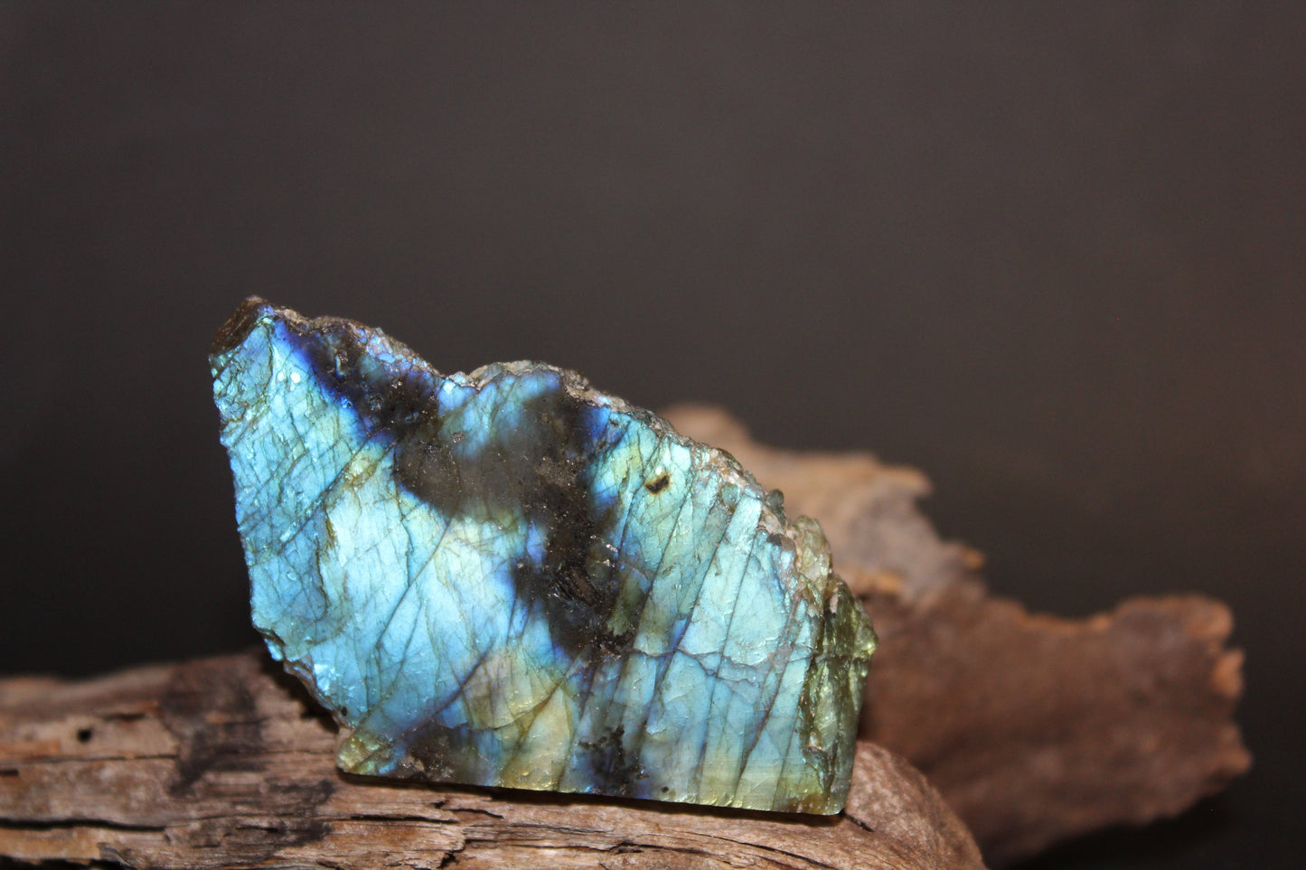 Slice - Labradorite (raw) - xsml