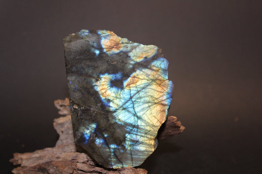 Slice - Labradorite (raw) - med