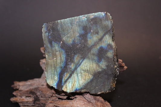 Slice - Labradorite (raw) - med