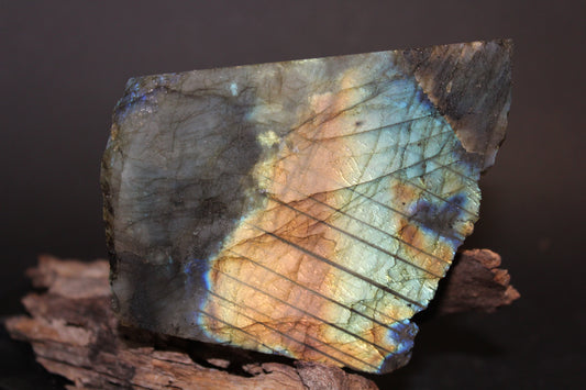 Slice - Labradorite (raw) - med