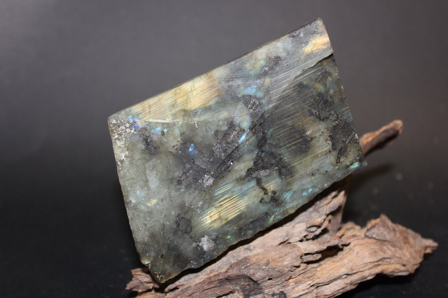 Slice - Labradorite (raw) - med