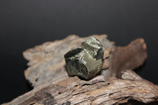 Raw - Pyrite (cluster - Peru) - sml