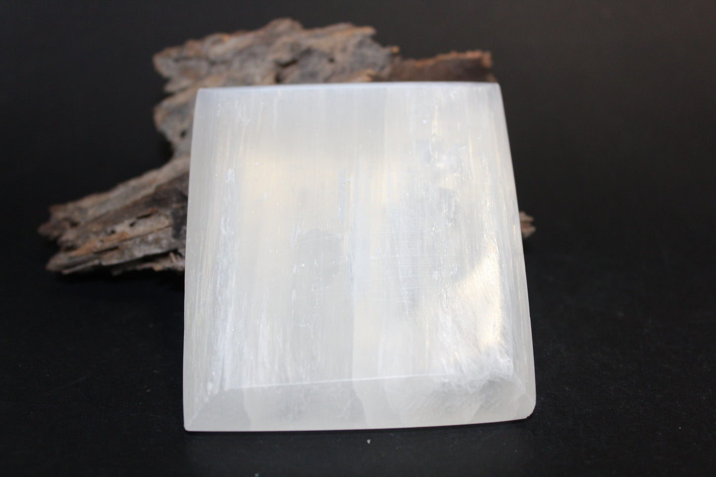 Carved - Selenite - Charging Plate (square)