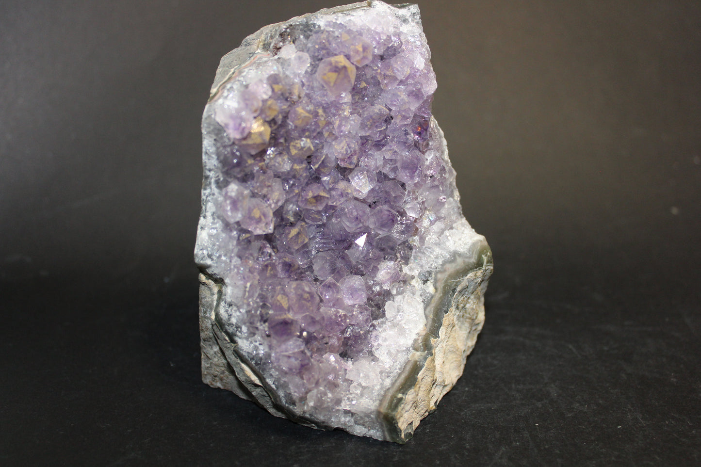 Cluster - Amethyst (stand) - med