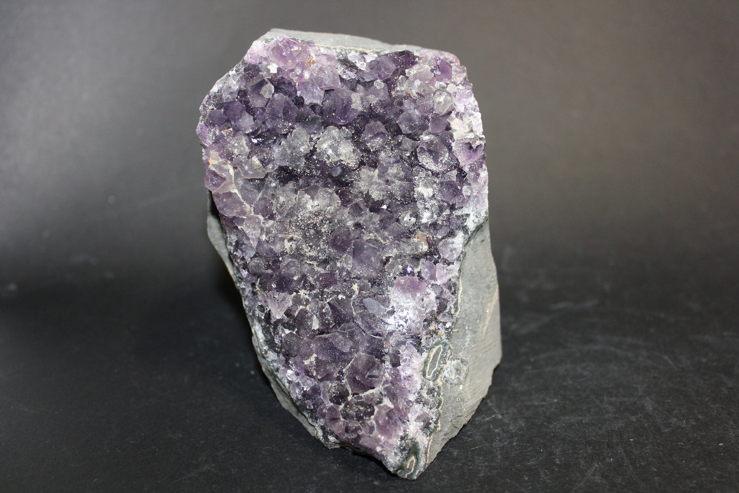 Cluster - Amethyst (stand) - med