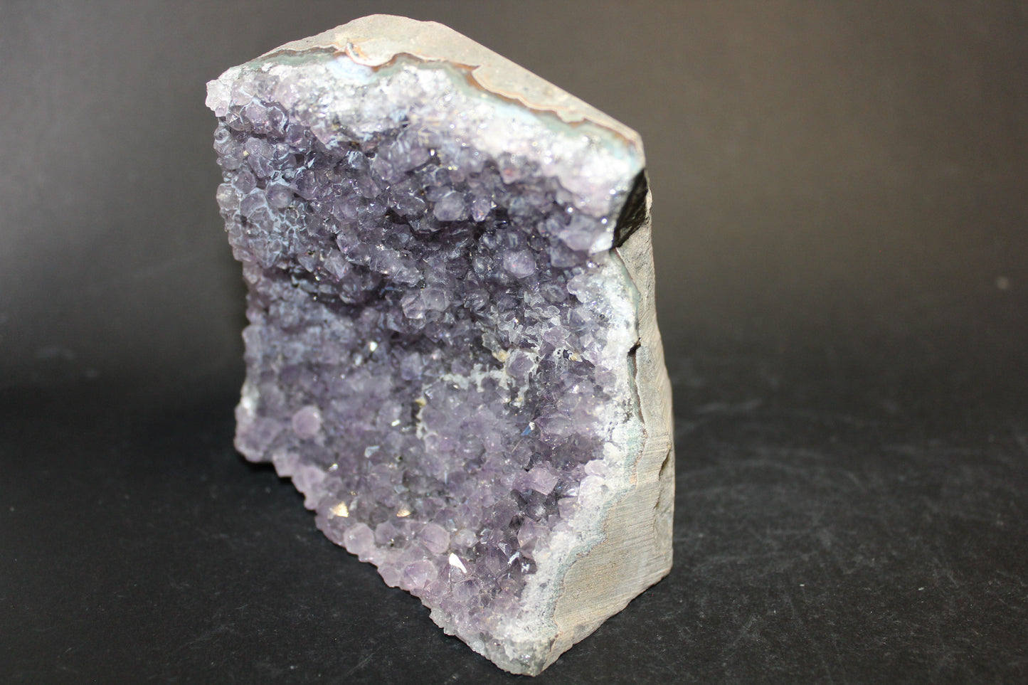 Cluster - Amethyst (stand) - med