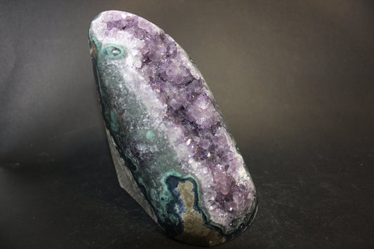 Cave - Amethyst - polished - lge