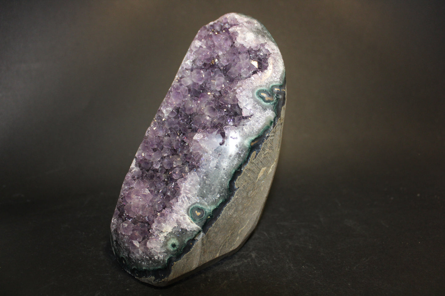 Cave - Amethyst - polished - lge