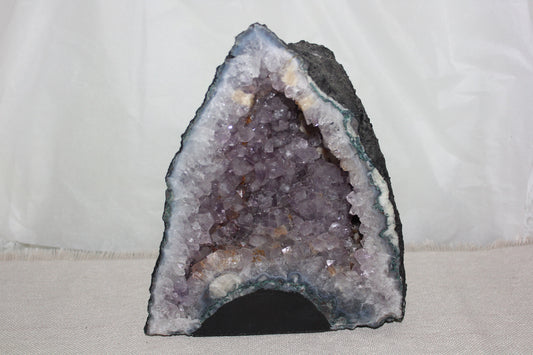 Cave - Amethyst - polished - xlge