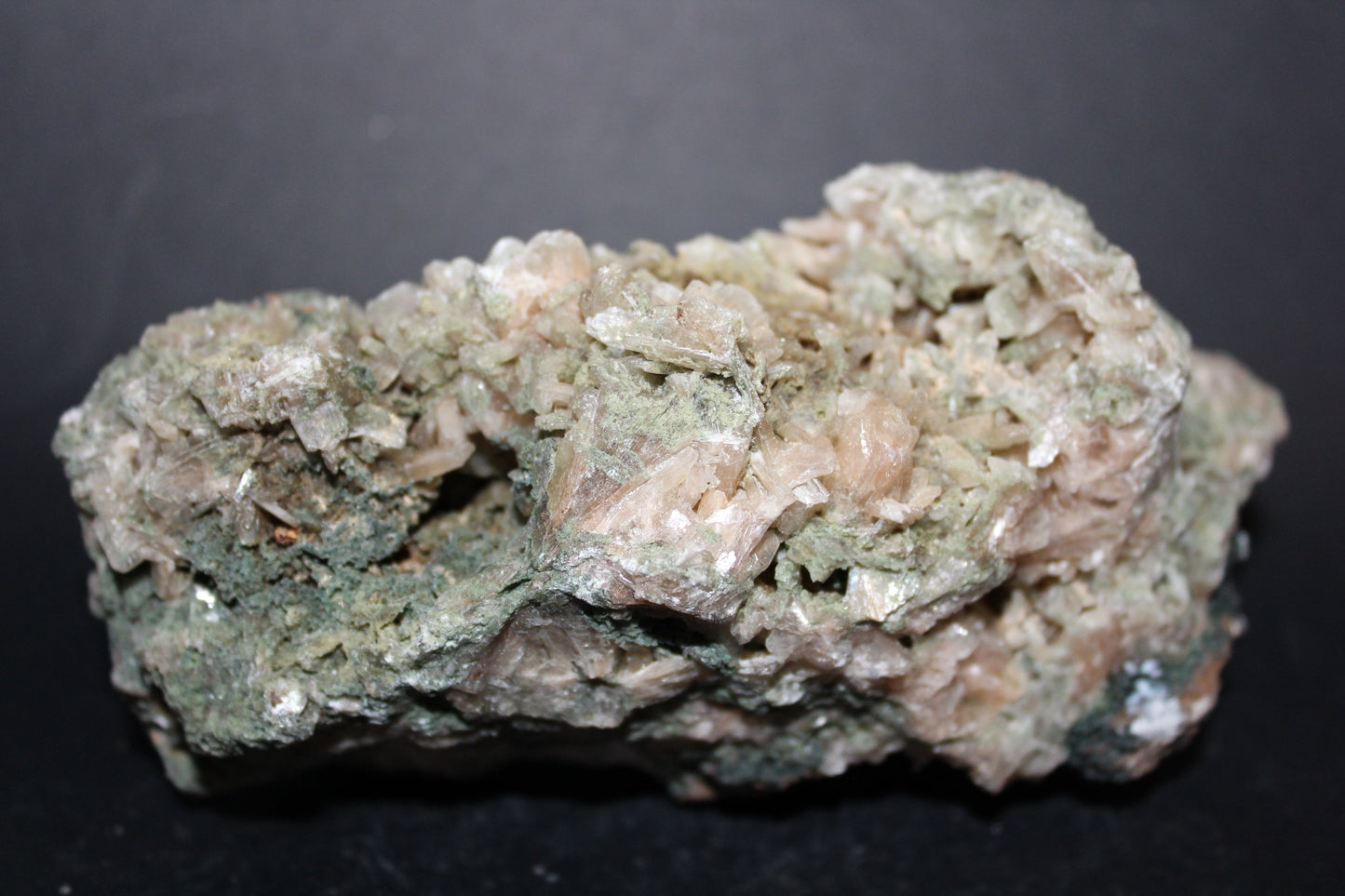 Raw - Heulandite - Green (with Apophyllite & Stilbite) - med/lge