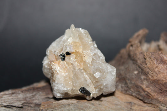 Raw - Tourmalinated Quartz - sml