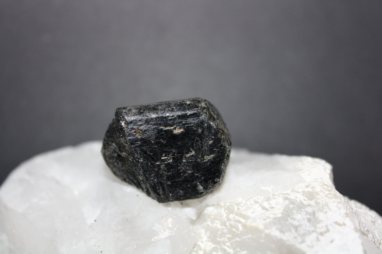 Raw - Tourmaline - Black - xsml
