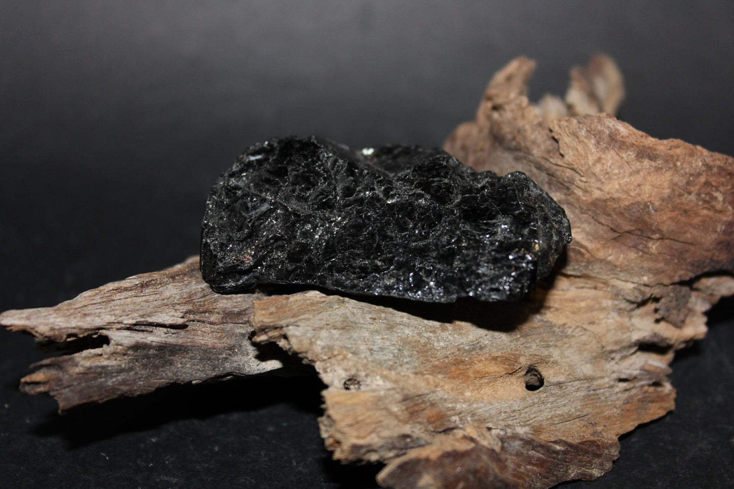 Raw - Tourmaline - Black - sml