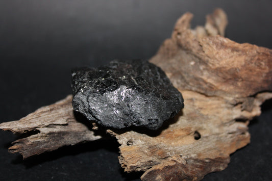 Raw - Tourmaline - Black - sml