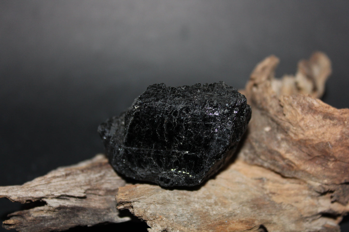 Raw - Tourmaline - Black - sml