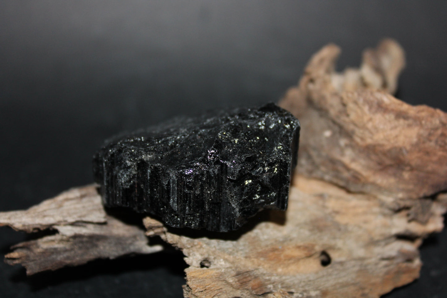 Raw - Tourmaline - Black - sml