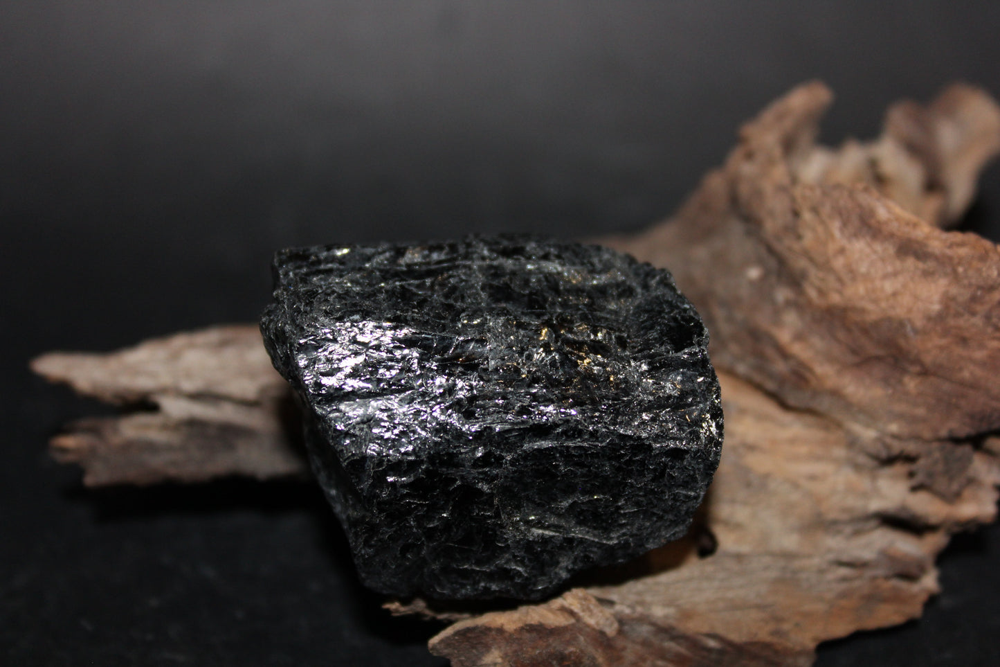 Raw - Tourmaline - Black - sml