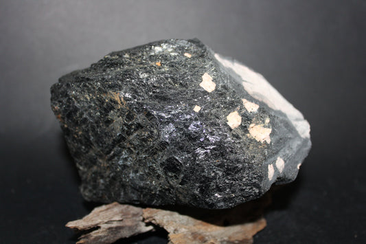 Raw - Tourmaline - Black (with Pink Tourmaline) - med/lge