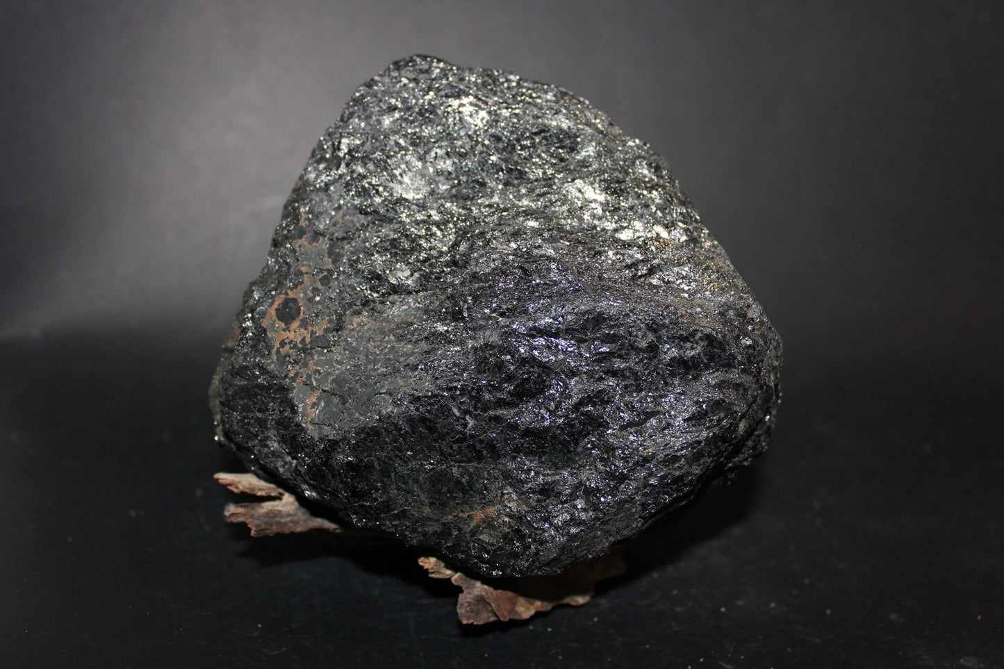 Raw - Tourmaline - Black - lge